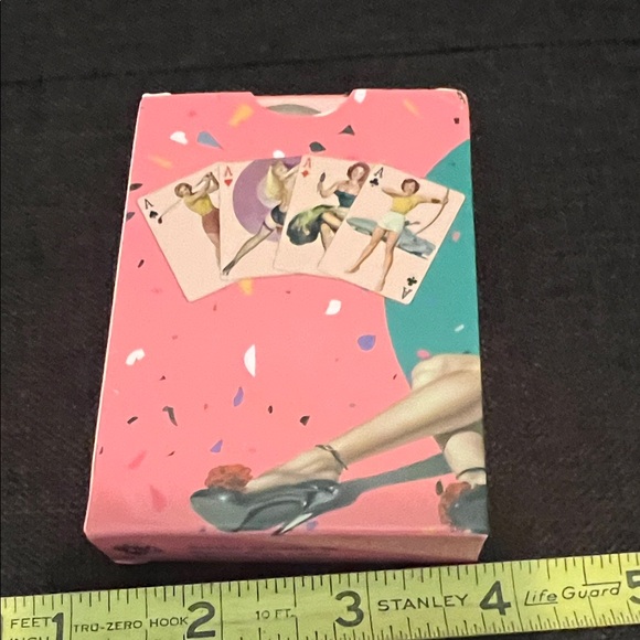 # 0495- Pink Textured Glass non-perfume bottle w/ 2 playing unique cards. - Picture 6 of 8